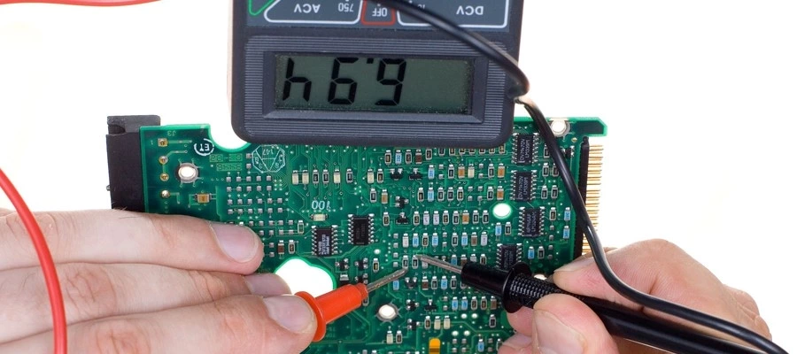 PCB Manual visual inspection and physical inspection