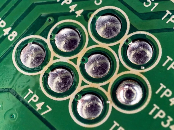How to clean PCBA residue solder balls